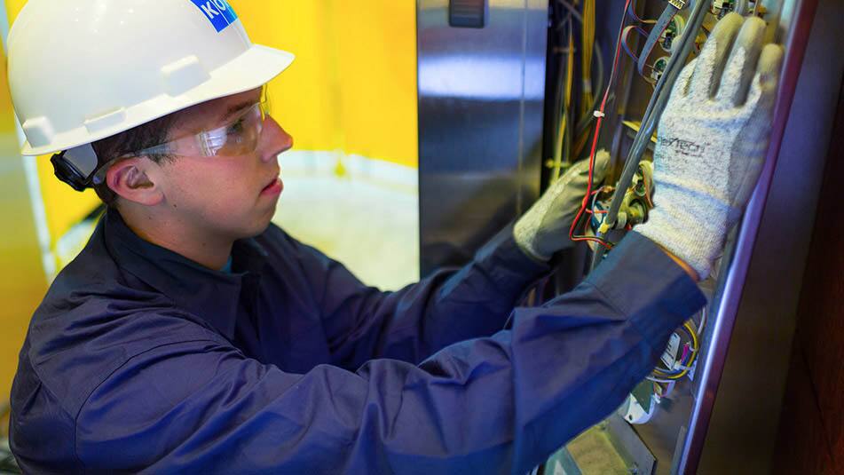 Select your KONE service level from the wide range of repair packages and maintenance options.